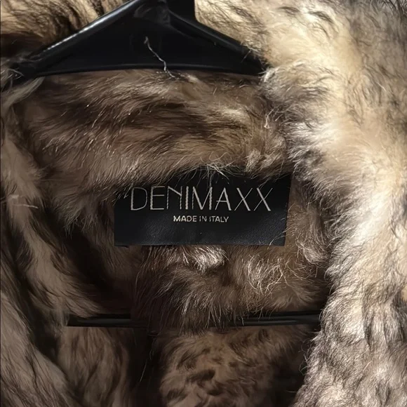 Denimaxx Beige and Brown Fox Fur-Trimmed Women's Coat - Picture 2 of 3